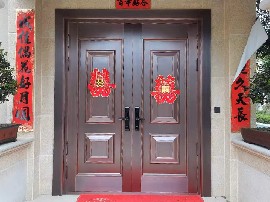 入戶(hù)對(duì)開(kāi)銅門(mén)